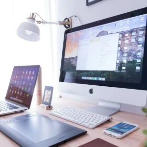 Revizie MacBook si iMac