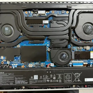 Revizie Laptop Gaming