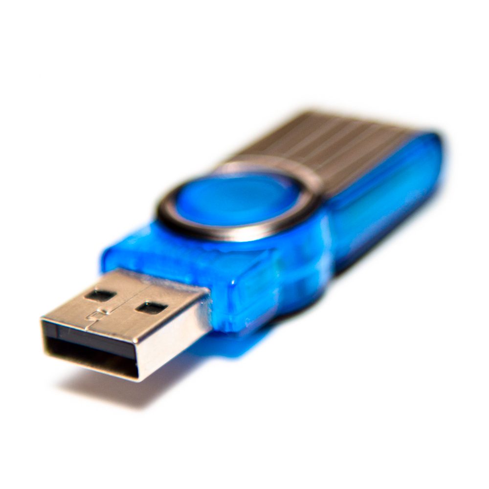 instalare windows 11 pe laptop nou - pregatire usb stick pentru instalare windows 11