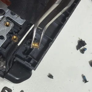 Reparatii carcasa laptop